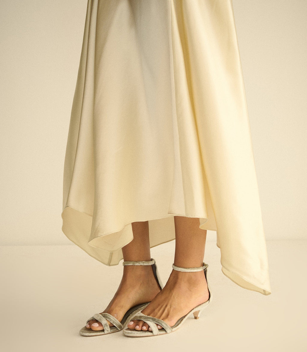 GIULIA HEEL -- DOVE PANNE VELVET