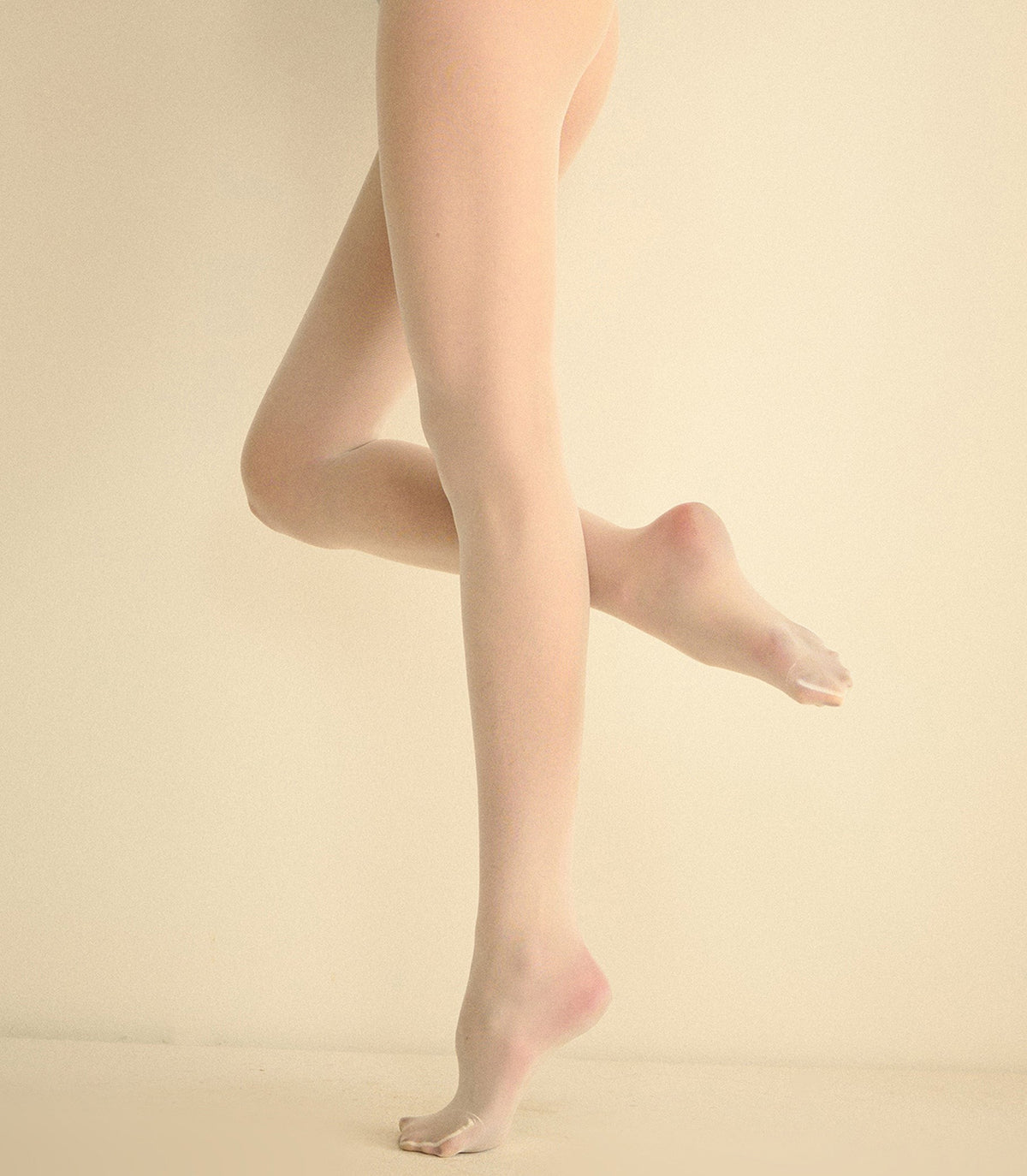 WOLFORD INDIVIDUAL 20 TIGHTS -- WHITE