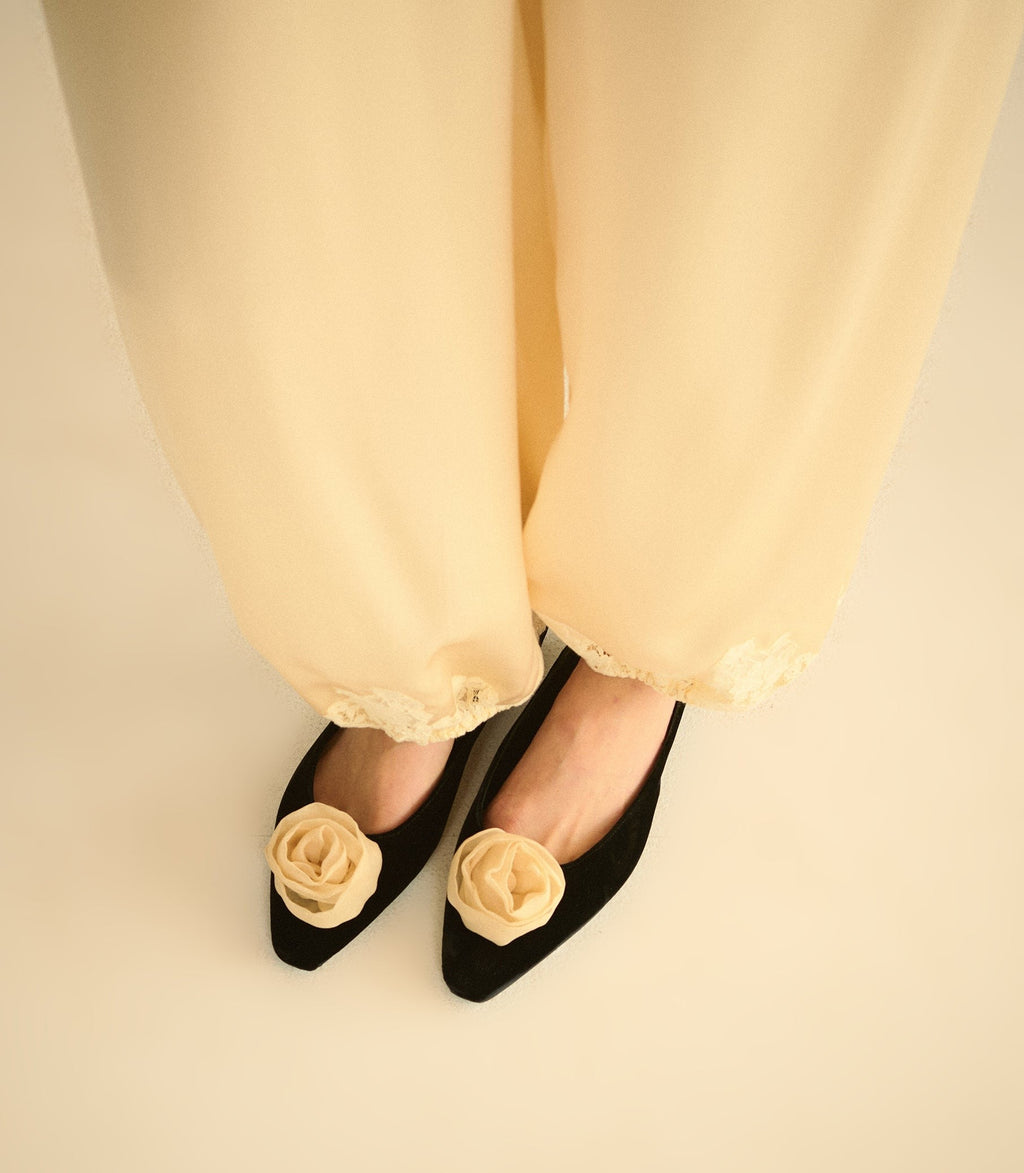 LILLIA SLIPPER -- BLACK VELVET