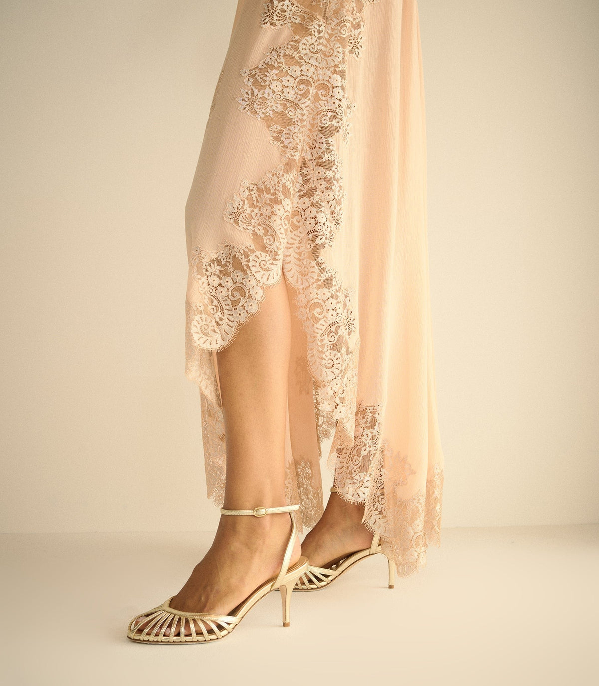 ALTEA HEEL -- PLATINUM METALLIC NAPPA