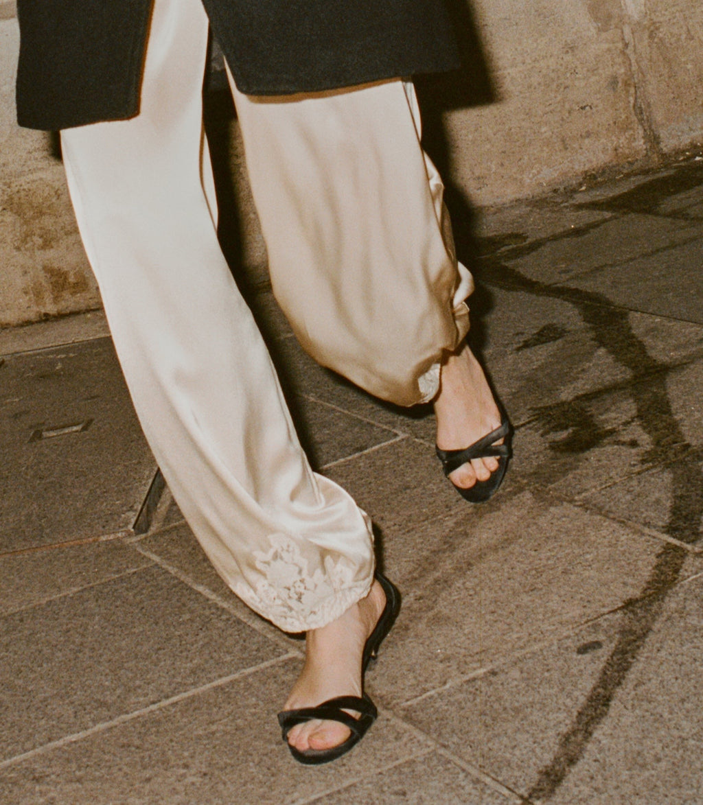 GIULIA HEEL -- BLACK VELVET